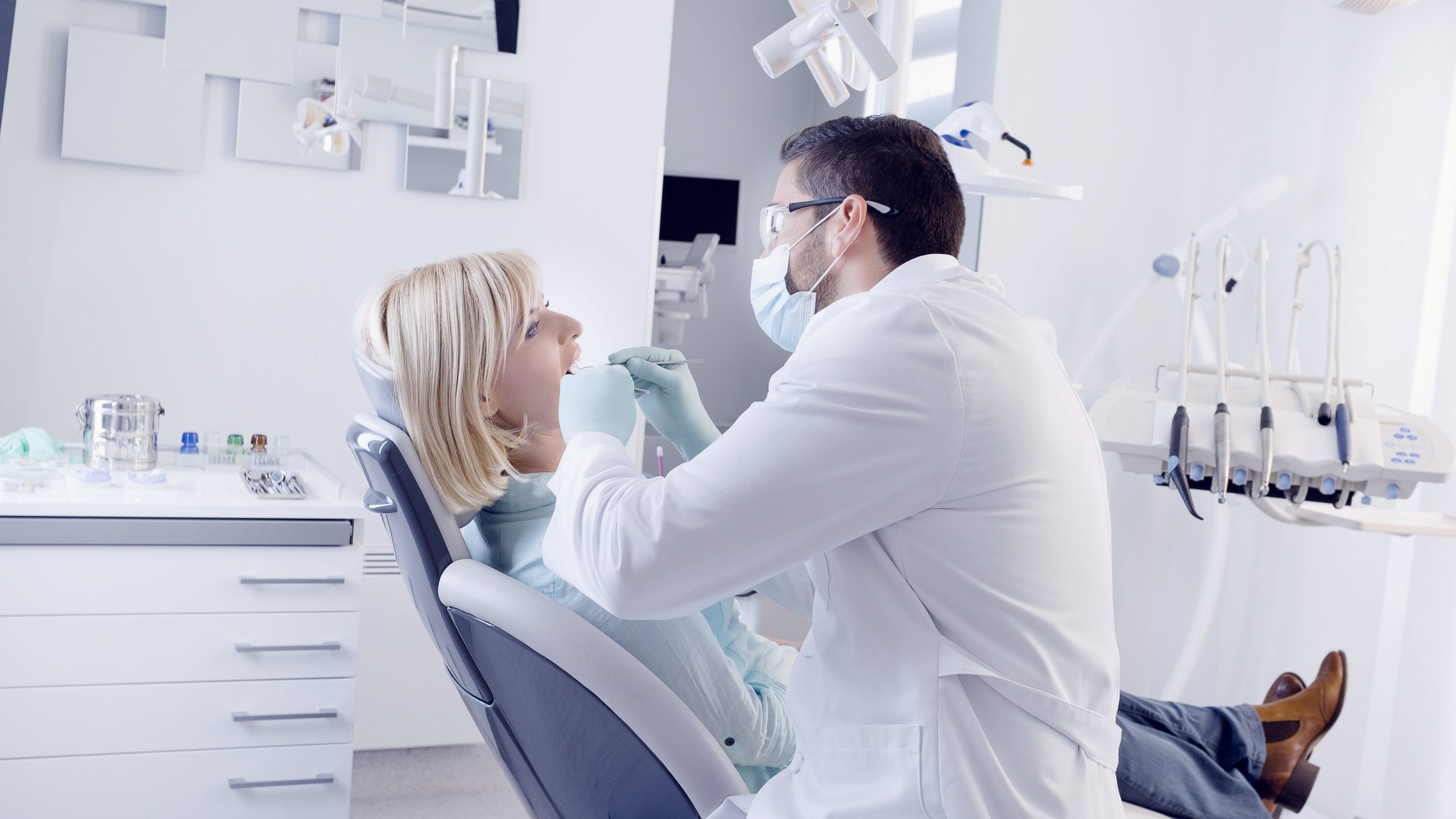 Dentist in West Des Moines, IA